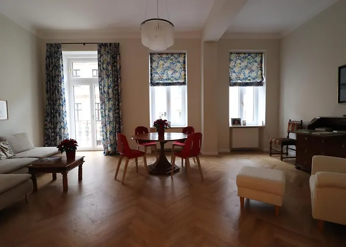 Mit Balkon Beim Schloss Belvedere * Viyana